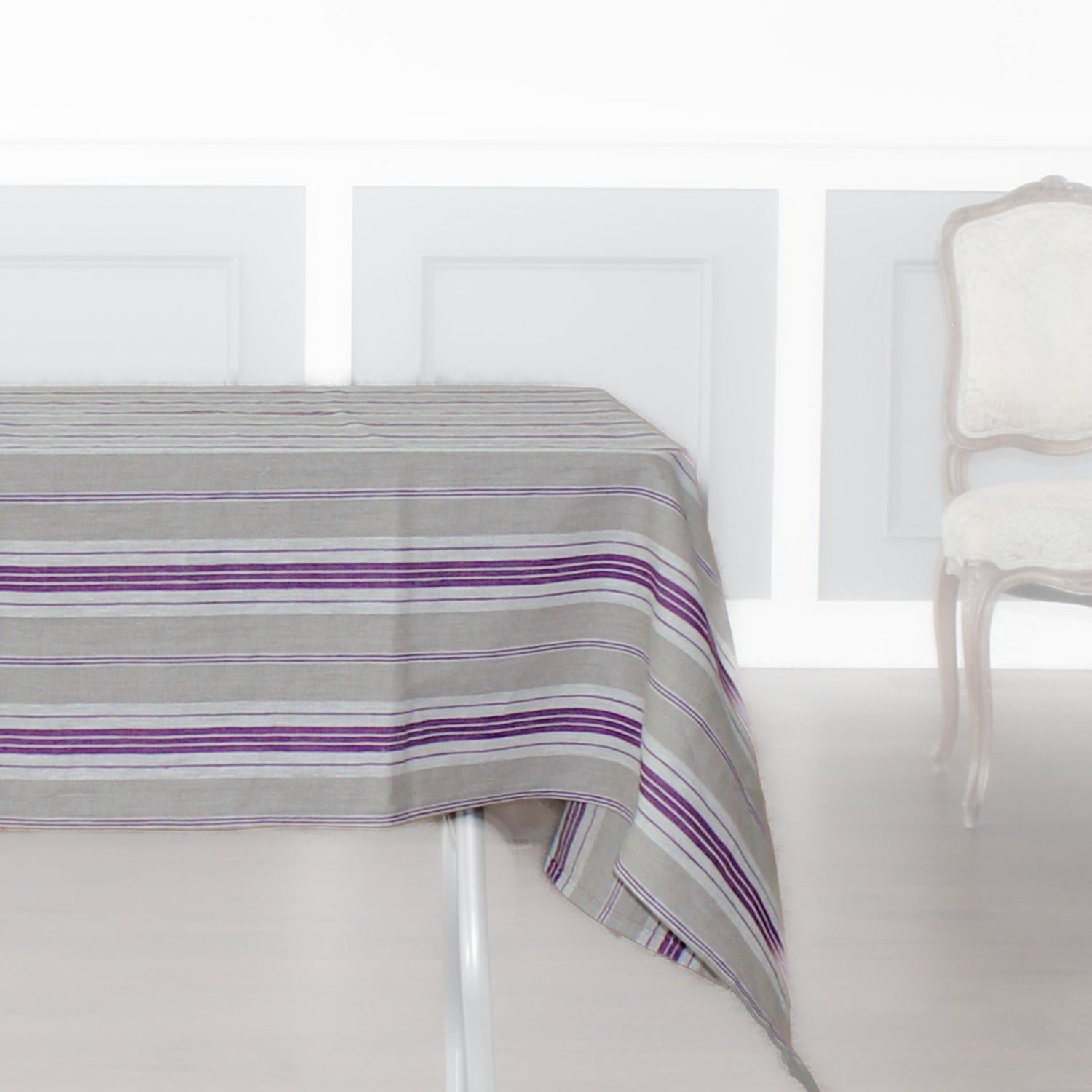 Sullivan Normandy Linen Tablecloth